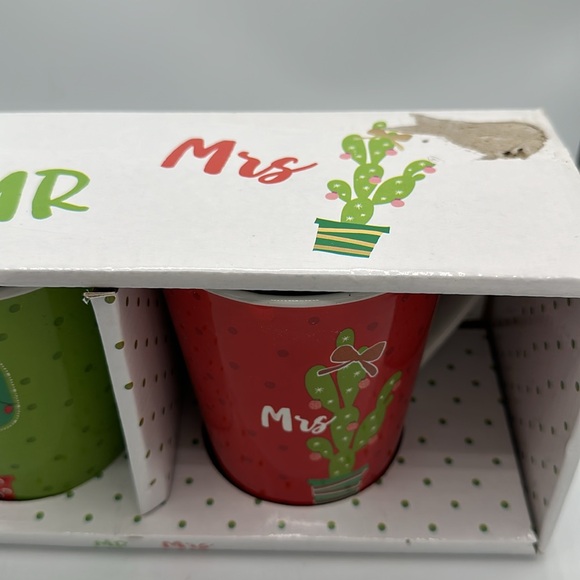 Mr. and Mrs. set of two stoneware cactus Christmas mugs - Picture 4 of 6